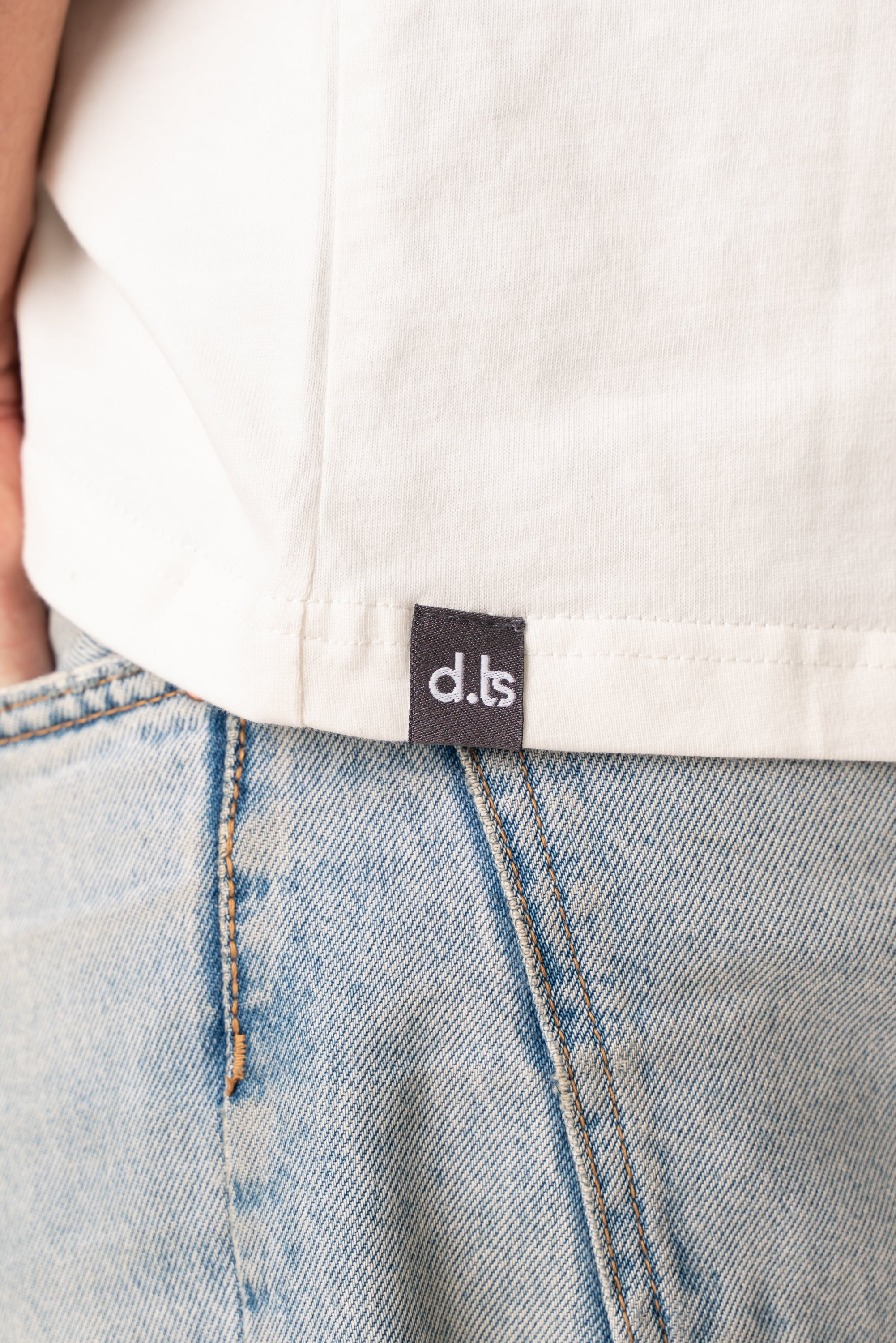Off-White Base-Tee
