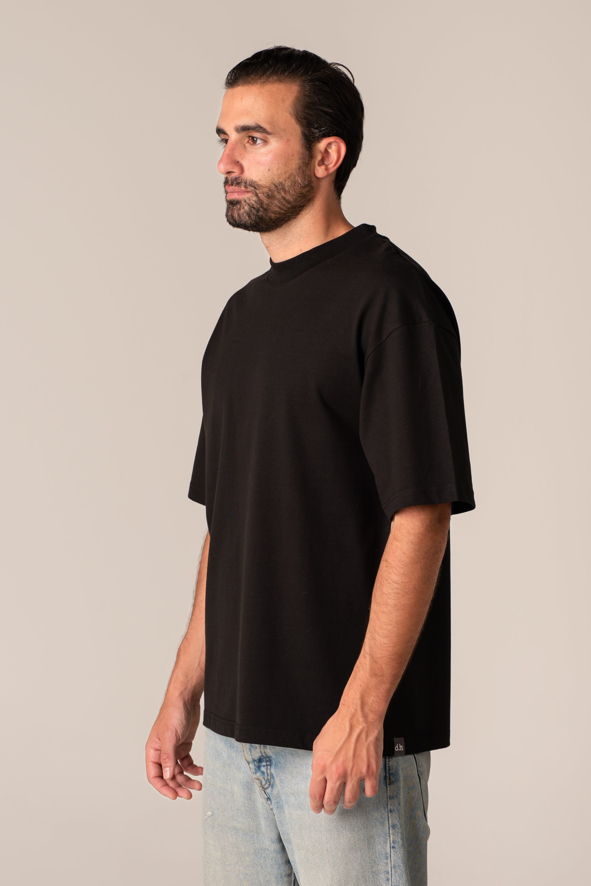Black Base-Tee